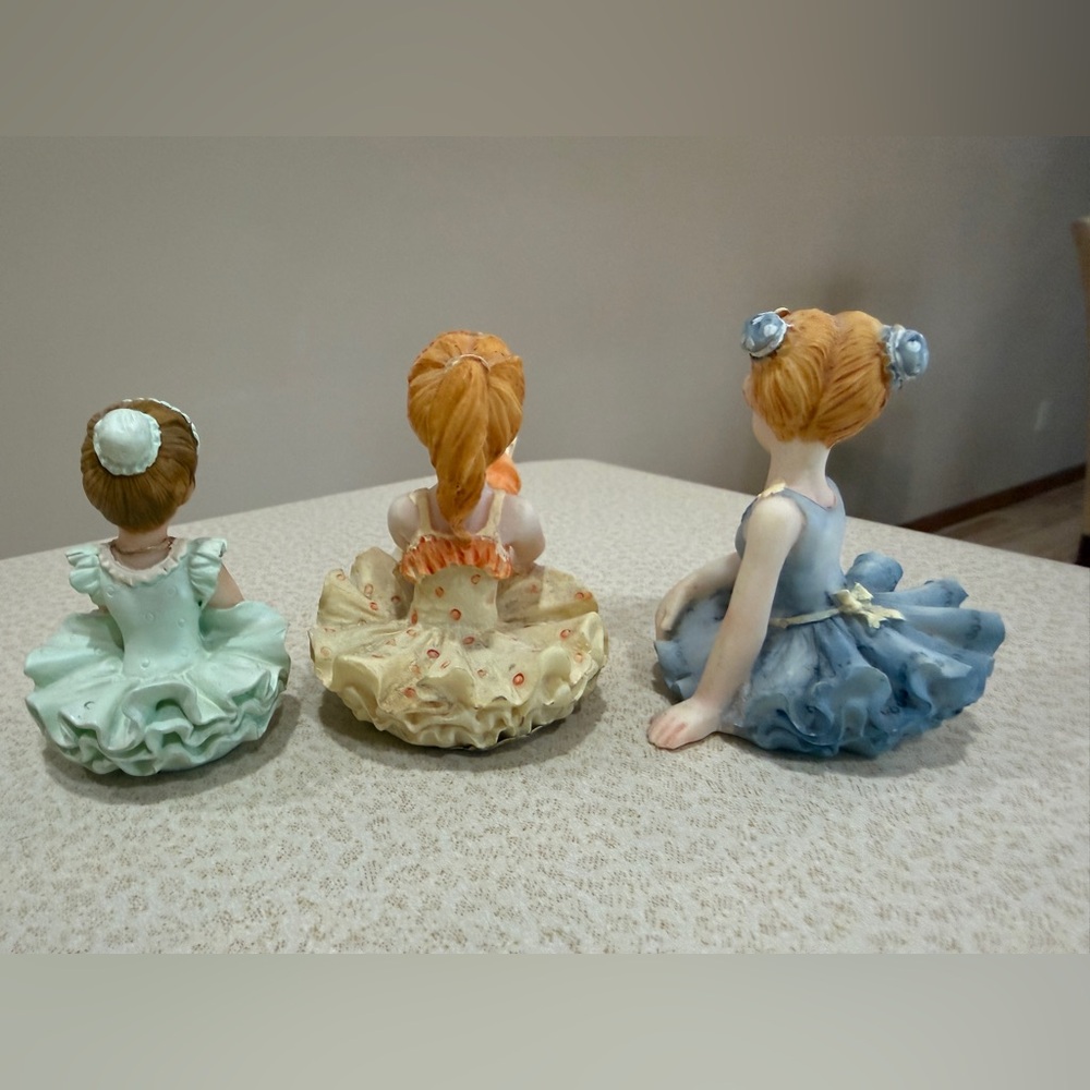 Resin Ballerina Figurines- Set of 3 - Picture 2 of 10